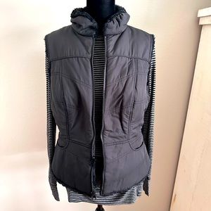 CAbi Reversible Vest